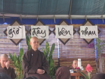 Thiền sư Thích Nhất Hạnh và lễ thọ giới tấn tu ấn tượng