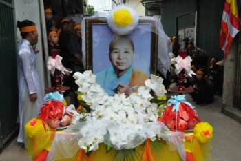 Hà Nội: Lễ nhập tháp Cố Ni Trưởng Thích Đàm Phương