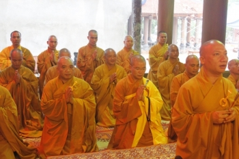 Trường hạ Tùng lâm Cảm Sơn tác pháp hậu An cư