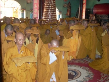 Giới đàn Vĩnh Tràng truyền giới Tỳ Kheo