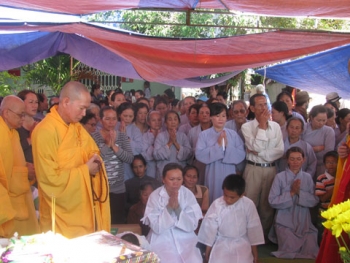 Bình Định: Cầu  siêu cho các ngư dân bị mất tích ở vùng biển Trường Sa