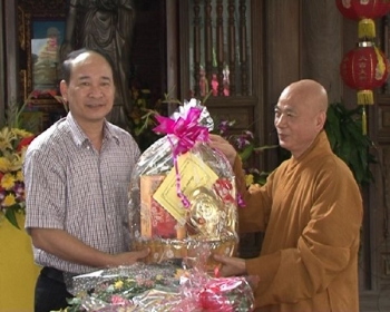 Thái Bình: Lãnh đạo tỉnh chúc mừng Đại lễ Phật đản