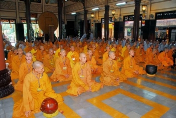 Đại giới đàn Bồ tát Quảng Đức Thi tụng luật giới tử Tăng