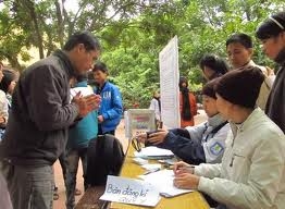 Đầu năm giới trẻ lên chùa tu tập, hành đạo