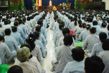 Chùa Hoằng Pháp: 3.500 người làm Lễ Quy Y Tam Bảo