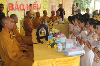 Chùa Phúc Linh: Xúc động ngẹn ngào giọt nước mắt trong ngày lễ Vu lan