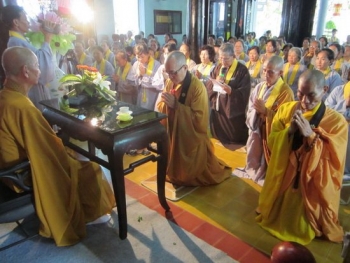 Lễ truyền Pháp y đạo tràng Bổn môn Pháp Hoa