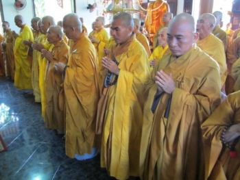 Phật giáo TX Ninh Hòa Lễ thọ an cư kiết hạ năm Quý Tỵ