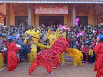 Chùa Hoa Khai mùa xuân trẩy hội