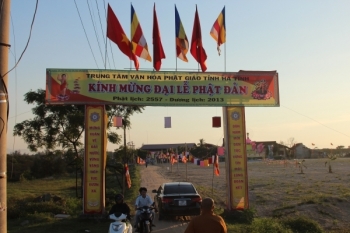 Phật giáo Hà Tĩnh khởi động cờ hoa chào mừng Phật đản