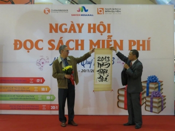 Chương trình “Kinh sách lỳ xì mừng tết Quý Tỵ 2013”