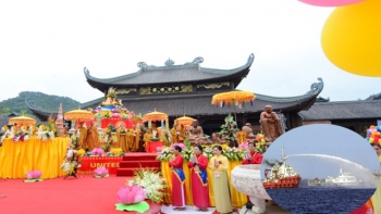 Vesak và Biển Đông