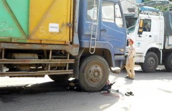 Tông Hoà thượng rồi bỏ chạy, tài xế bị dân tóm gọn