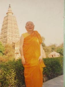 Kính viếng Giác linh Hòa thượng Thích Minh Châu