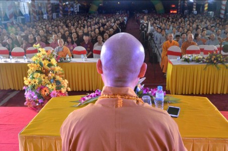 Hòa thượng Thích Bảo Nghiêm thuyết giảng tại Tổ đình Cần Linh