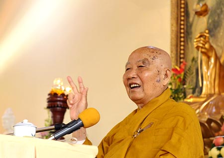 Thái độ sai lầm của Phật tử Việt Nam hiện nay