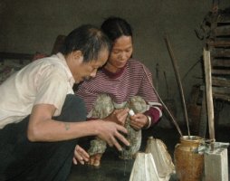 Chuyện thật như đùa về “bài thuốc” chữa gãy xương bằng… thần giao cách cảm