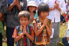 Hoằng pháp và đồng bào dân tộc