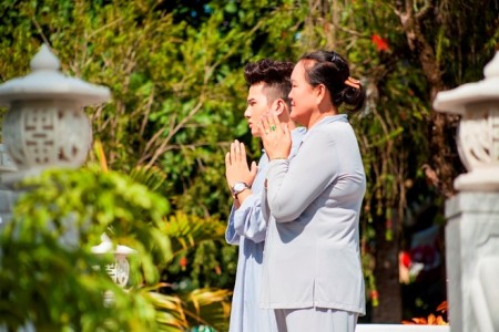 Khi thần tượng sụp đổ 