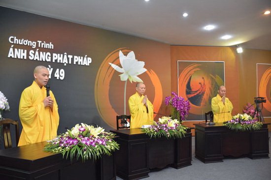 Cảm nhận tuyệt vời khóa tu “Niệm Phật một ngày” ở chùa Hoằng Pháp