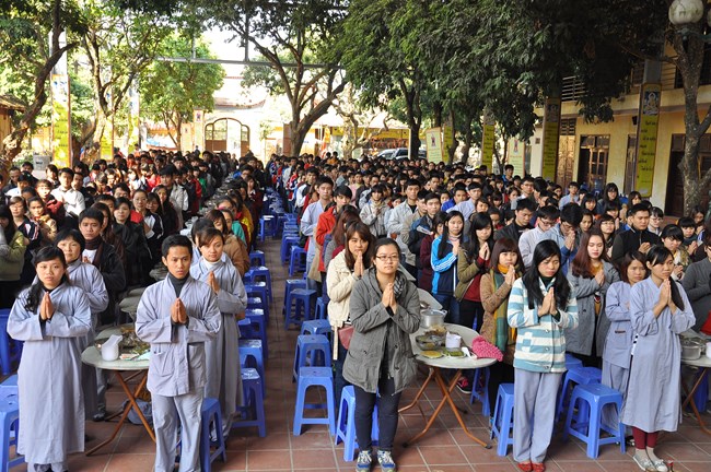 Bế mạc khóa tu mừng năm mới 2015 tại chùa Bằng