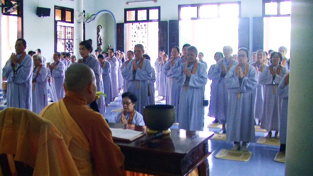 Ý nghĩa và lợi ích của khóa tu thọ Bát Quan Trai 