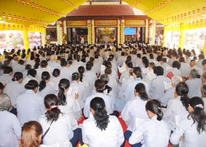 TT. Huế: BTS GHPGVN huyện Phú Vang khai mạc khóa tu 