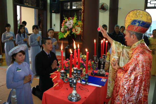 Chùa Hải Hội tổ chức lễ hằng thuận cho hai Huynh trưởng GĐPT 