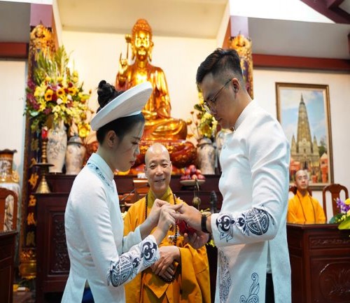 Lễ hằng thuận tại chùa Bằng