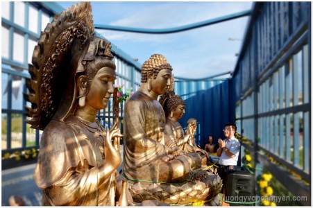 Cung thỉnh tôn tượng Phật, Bồ tát về ngôi chùa thuốc nam Hưng Nghĩa