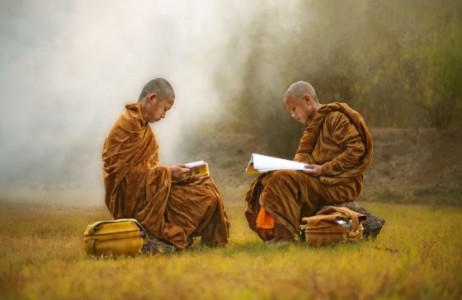 Người tu và Danh vọng