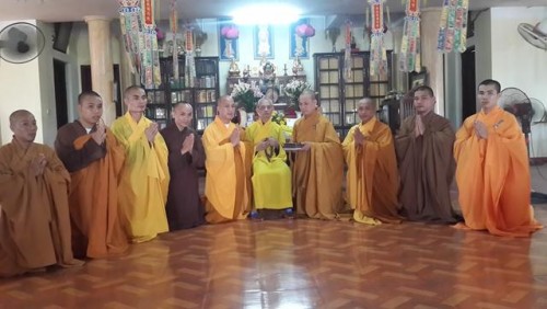 Về Tổ đình Viên Minh vấn an sức khỏe Đức Pháp chủ 