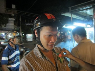 Khánh Hòa “Hoa hồng xuống phố”