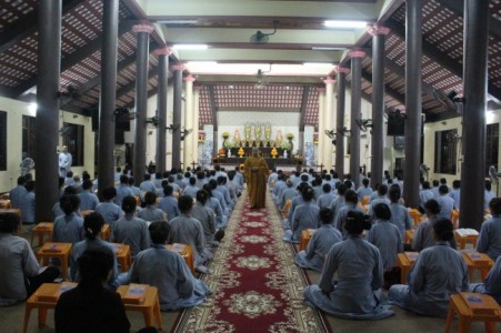 Khóa tu Bát quan trai tháng 5 tại chùa Hòa Phúc