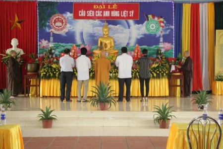 Thái Bình: Chùa Văn Môn tổ chức lễ cầu siêu liệt sĩ