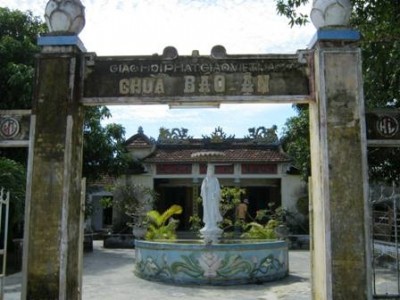 Ấn tượng chùa cổ Báo Ân trên quê hương Bồ Tát Quảng Đức