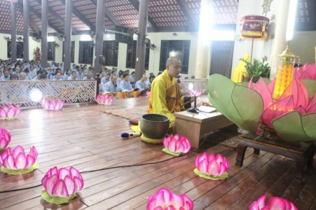 Chùa Hòa Phúc 'Tháng tu học' mừng ngày khánh đản Đức Phật A Di Đà