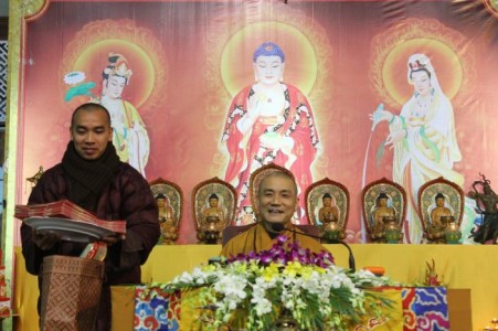 Lễ khai Pháp và chúc thọ đầu năm tại chùa Hòa Phúc