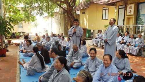 Khóa tu Bát quan trai tại chùa Lộc Thọ