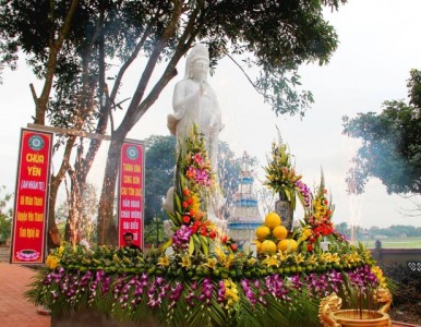 Nghệ An: Lễ an vị tôn tượng Bồ Tát Quán Thế Âm