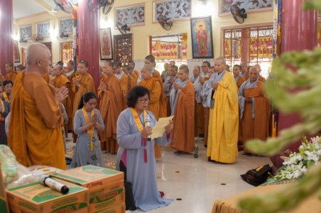 Đạo tràng chùa Hòa Khánh cúng dường trường hạ Long Phước Thọ - Đồng Nai