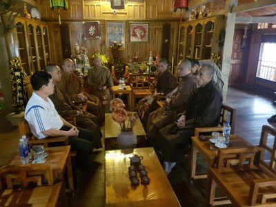 Vụ đánh bạc trong chùa: Sự thật và cách làm việc tùy tiện của chính quyền