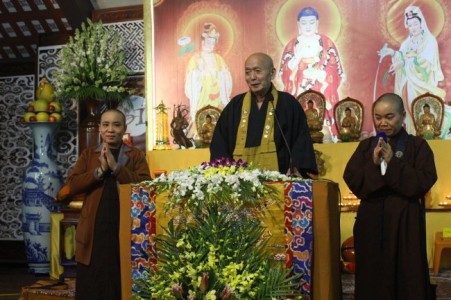 Hòa thượng Yoshimizu Daichi chứng minh đại lễ cầu an tại chùa Hòa Phúc