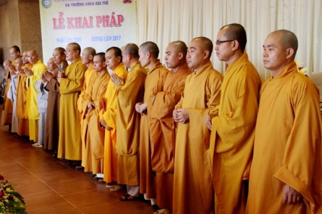 Phật giáo Nghệ An sơ kết Phật sự và ra mắt nhân sự các ban trực thuộc 