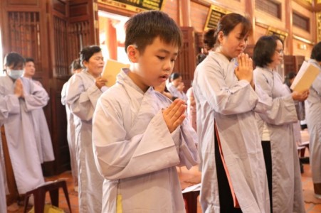 Bình Dương: Khóa tu ‘La Hầu La’ dành cho thiếu nhi