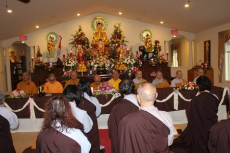 Khóa tu xuất gia gieo duyên và đại lễ Vu lan PL 2561 chùa Viên Quang,Ohio, Hoa Kỳ