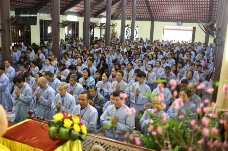 Hà Nội: Lễ quy y Tam Bảo tại chùa Hòa Phúc