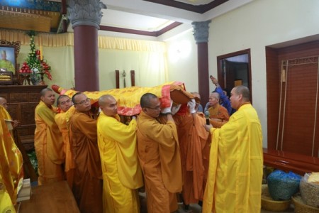 Lễ nhập kim quan cố Hòa thượng Thích Chí Mãn