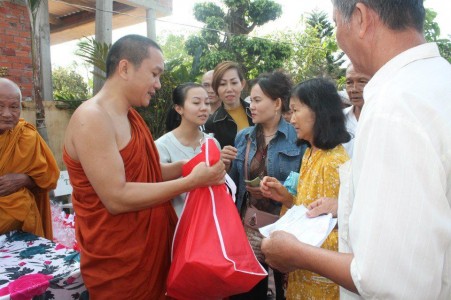 Tâm hương đưa tiễn cố Thượng tọa Thiện Minh