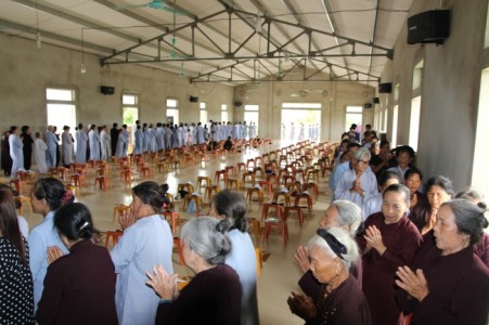 Đại đức Thích Tâm Đạo thuyết giảng tại chùa Đống Cao